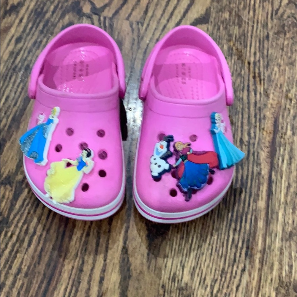Crocs